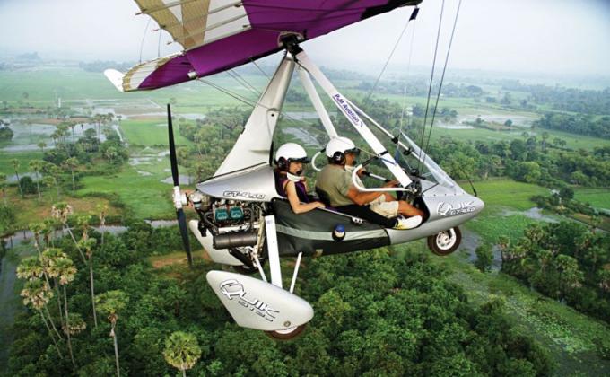 MICROLIGHT (Cambodia’s incredible landscape)